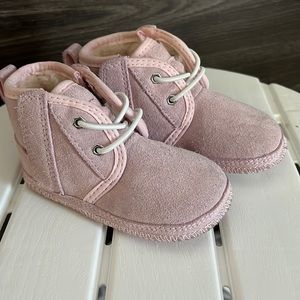 💕UGG Infant booties 💕
